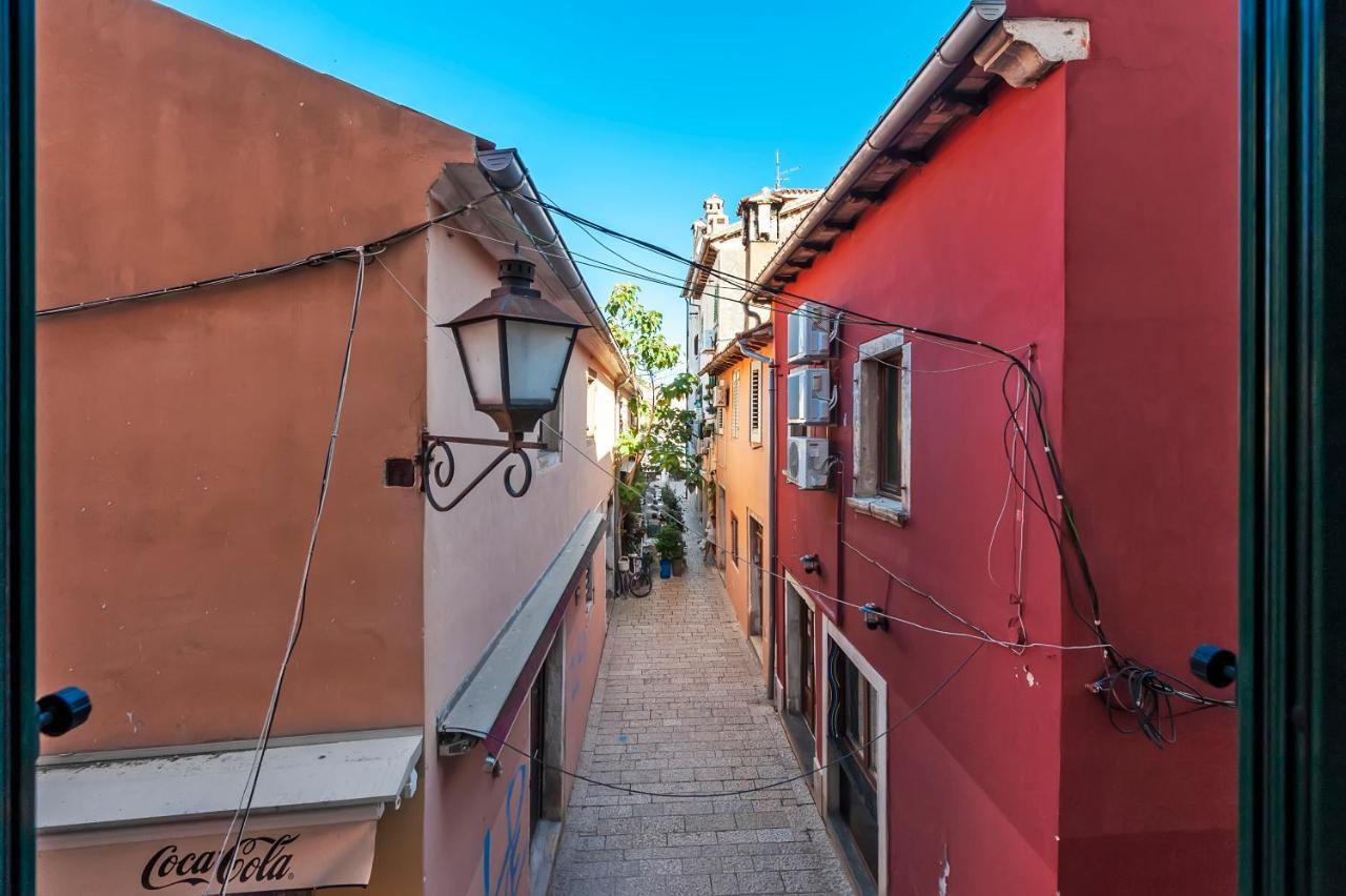 Otto Apartment With Sea View And Parking Rovinj Exterior foto